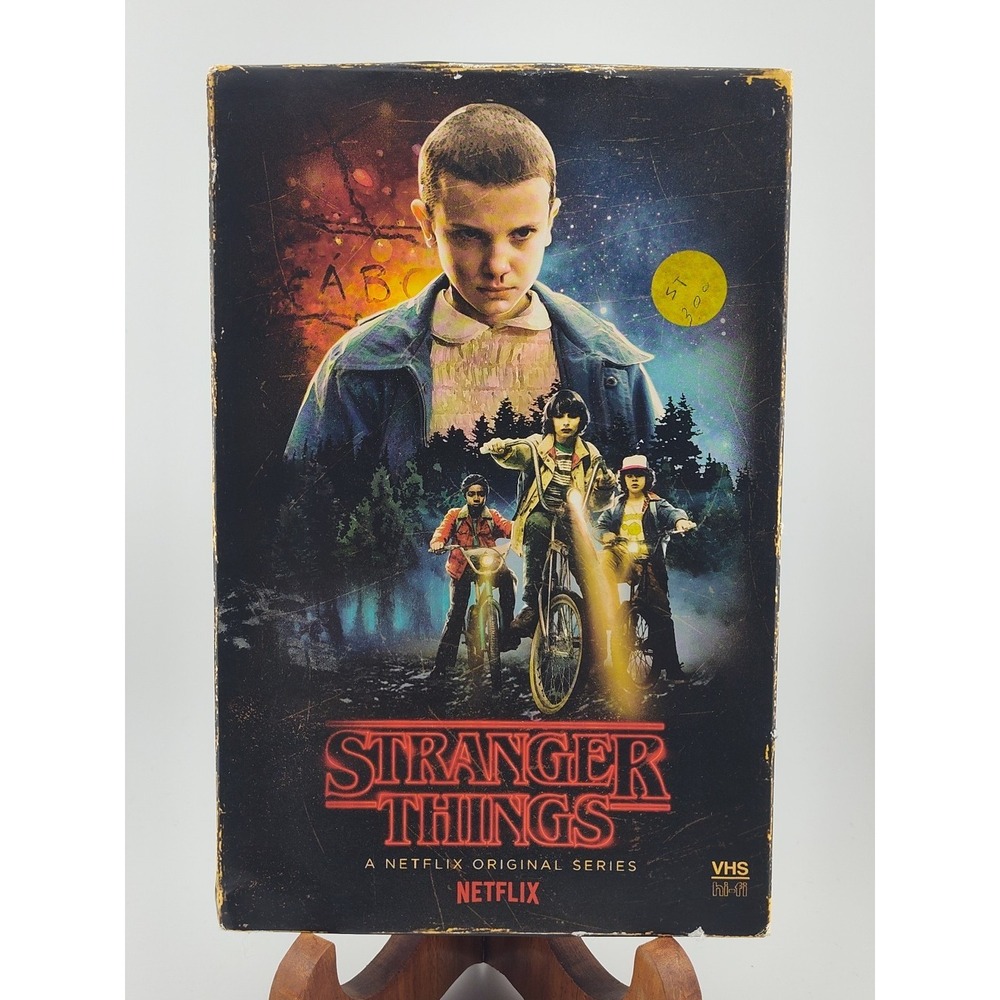 Stranger Things Collector's Edition VHS blu ray dvd Netflix English Sci-Fi